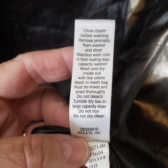 Athleta downabout black puffer vest goose down full zip vest size XS - Picture 8 of 10